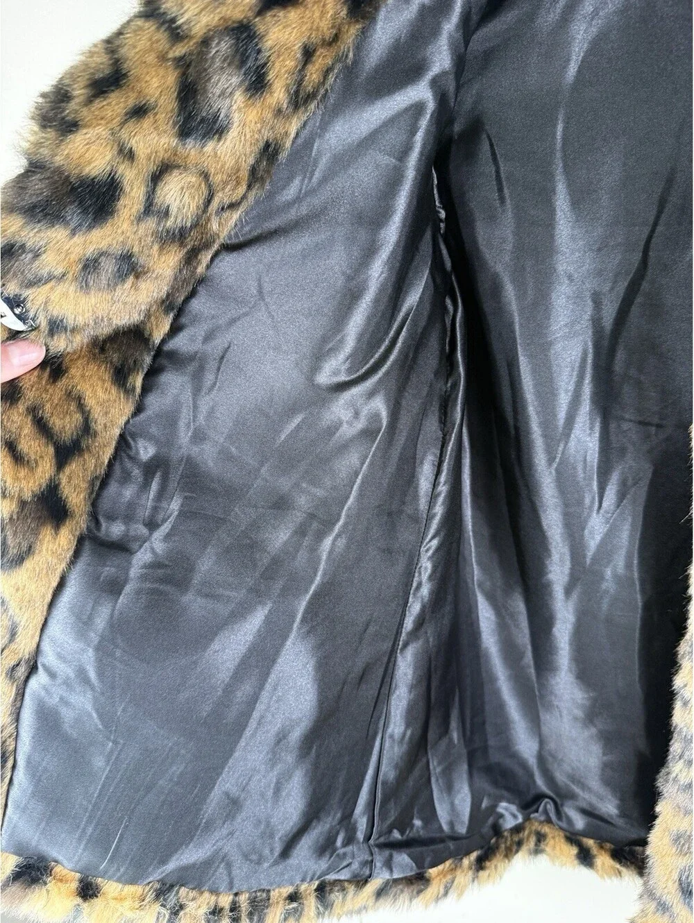 NWOT Tahari Leopard Print Faux Fur Collared Coat Lined Pockets Size XS